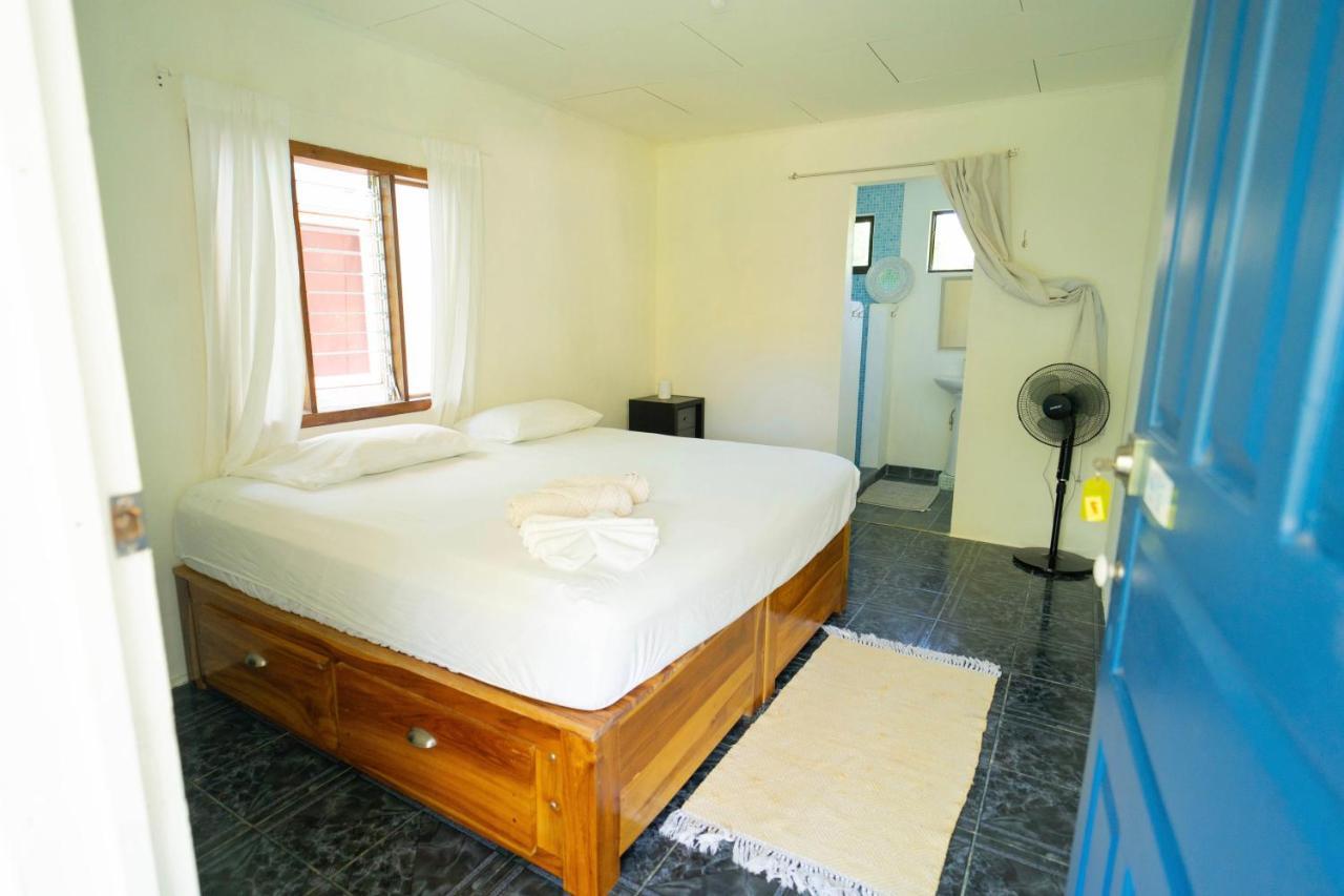 Hostel Esperanza Pavones  Exterior photo